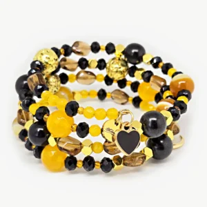 Nephrite and agate spiral bracelet detail photo by Mika, Tbilisi