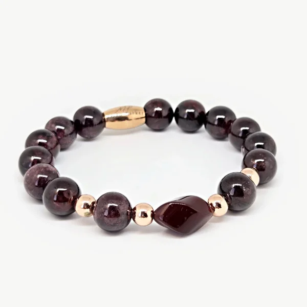 Garnet Bracelet oval bead — handmade gemstone bracelet by Mika, Tbilisi